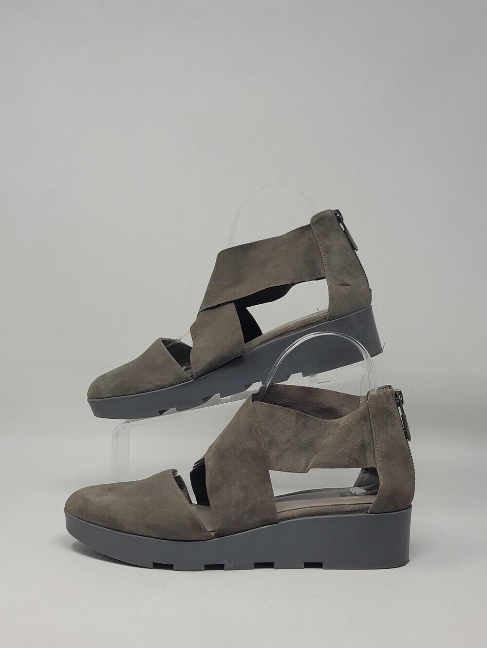 Eileen Fisher Carver Suede Wedge Sandals Gray Taupe Cutout Zip Womens Size 8.5 - Picture 3 of 10